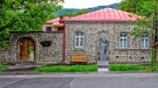 Բակունցի տուն-թանգարանը Սյունիքի ամենանշանավոր մշակութային օջախներից մեկն է. Վարդան Սարգսյան